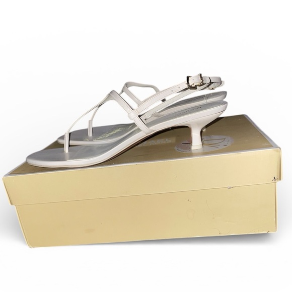 MICHAEL Michael Kors Shoes - Michael Kors Cream Heels - Perfect for Any Occasion!